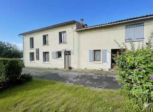 3 bedroom maison in Fontaine Chalendray, Charente-Maritime, France