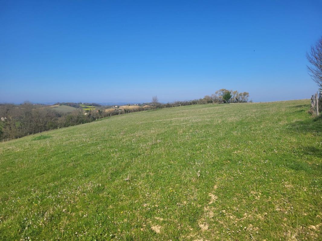 terrain in Pebees, Gers, France