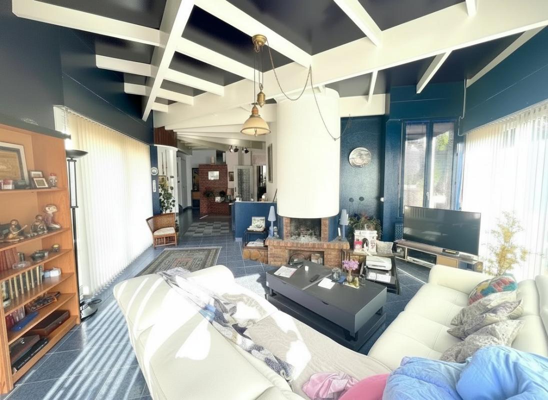 4 bedroom maison d’architecte in Itteville, Essonne, France