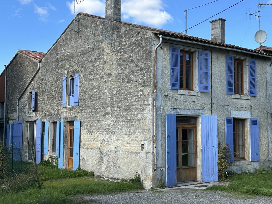 4 bedroom maison in Aulnay, Charente-Maritime, France