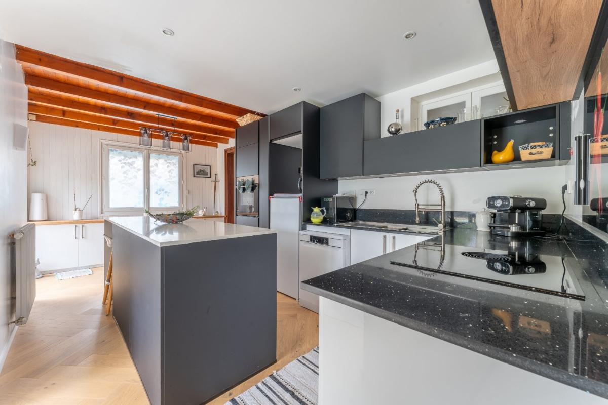 6 bedroom villa in Brizambourg, Charente-Maritime, France