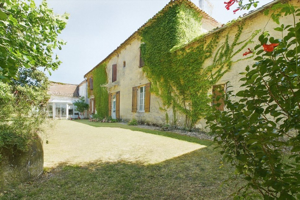 6 bedroom corps de ferme in Pineuilh, Gironde, France