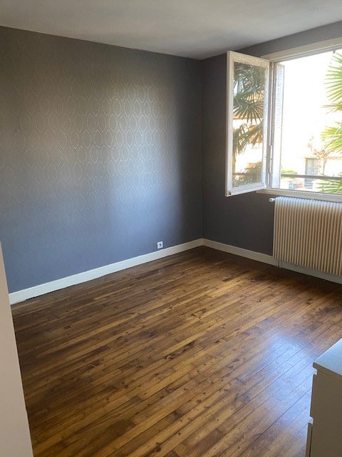 maison de ville in Malemort Sur Correze, Corrèze, France