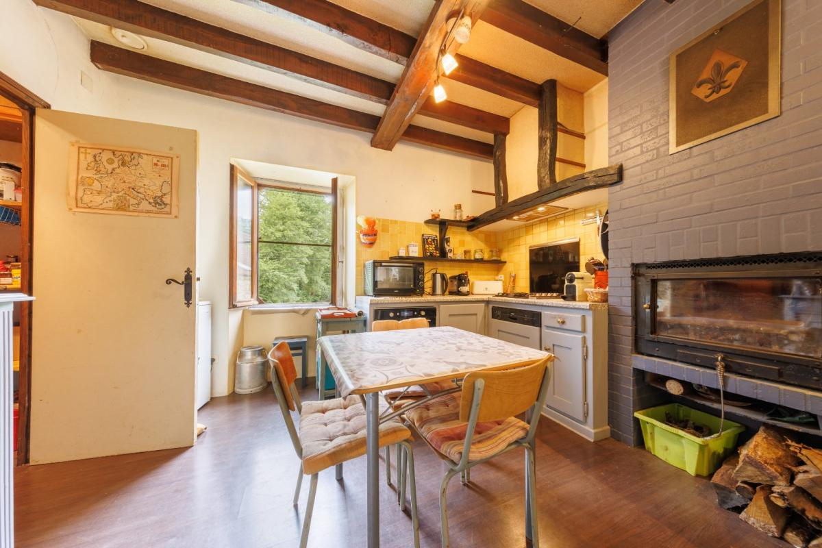 8 bedroom moulin in La Chapelle Aux Saints, Corrèze, France