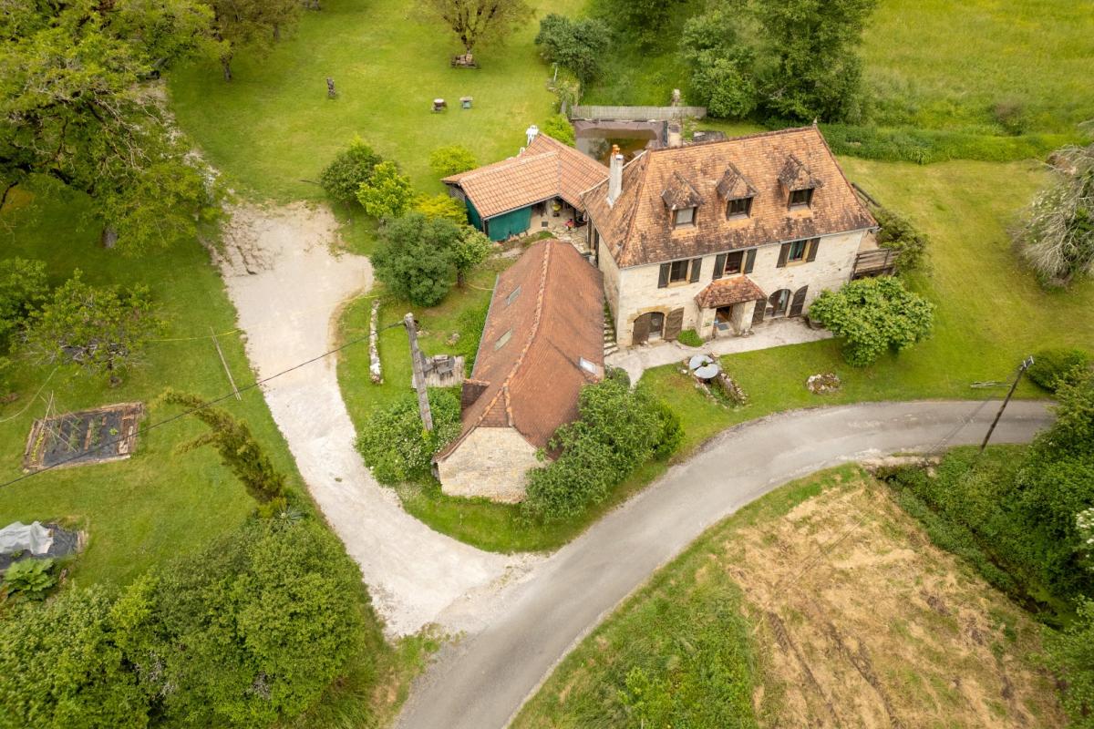 8 bedroom moulin in La Chapelle Aux Saints, Corrèze, France