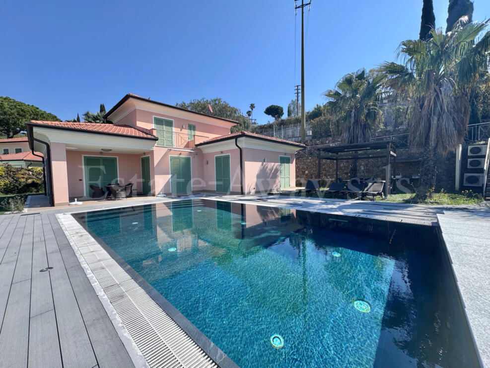 EM1336 Villa with pool and sea view in Bordighera – elegance, comfort, and privacy just minutes from the center