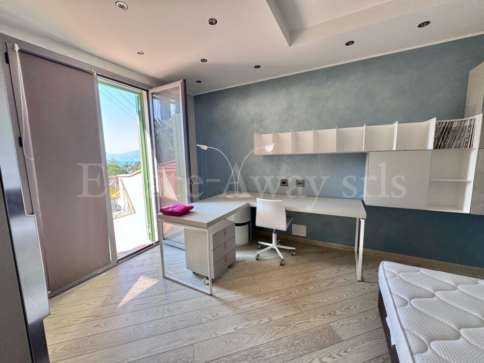 EM1336 Villa with pool and sea view in Bordighera – elegance, comfort, and privacy just minutes from the center