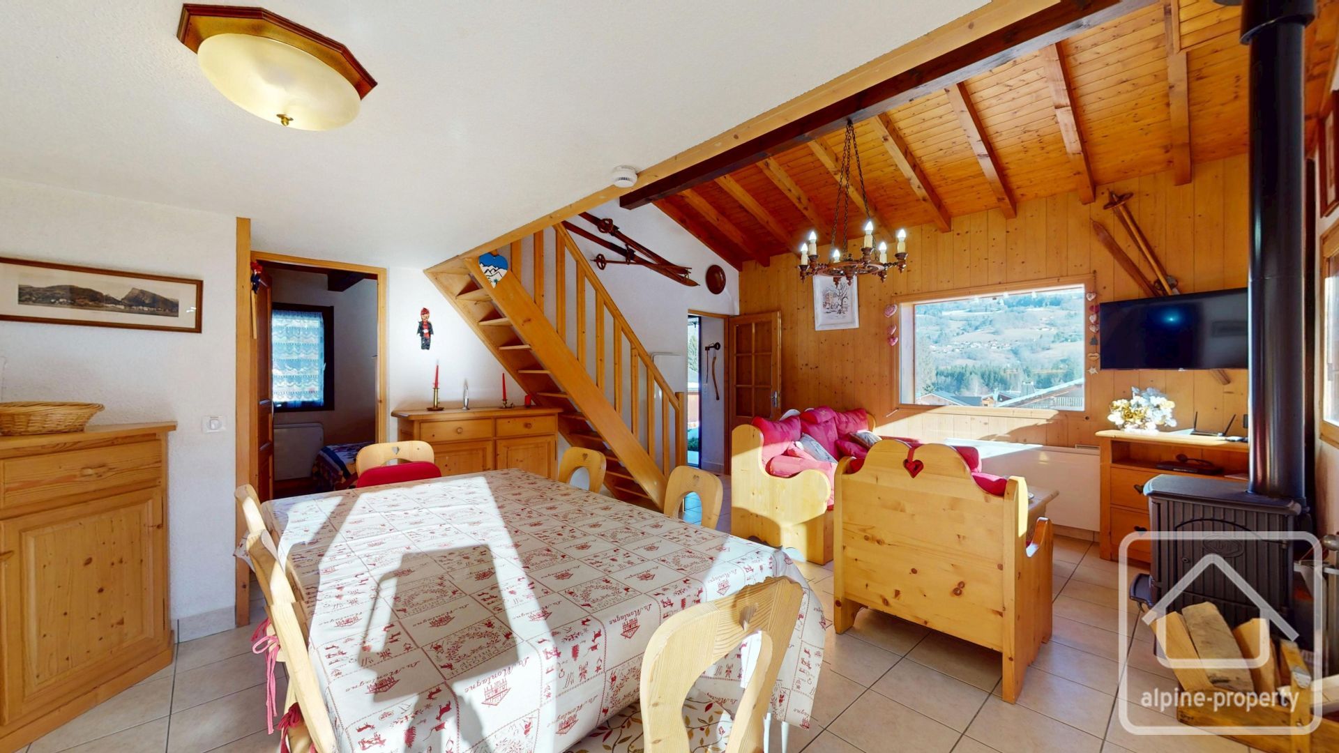 Charming Standalone 2 Bedroom Chalet In Traditional L’Ételley On A 1,262 M² Plot, Ski-bus Access To The Grand Massif, Scope To Extend And Modernise, Just 2 Km From Samoëns – BOSTANSAM