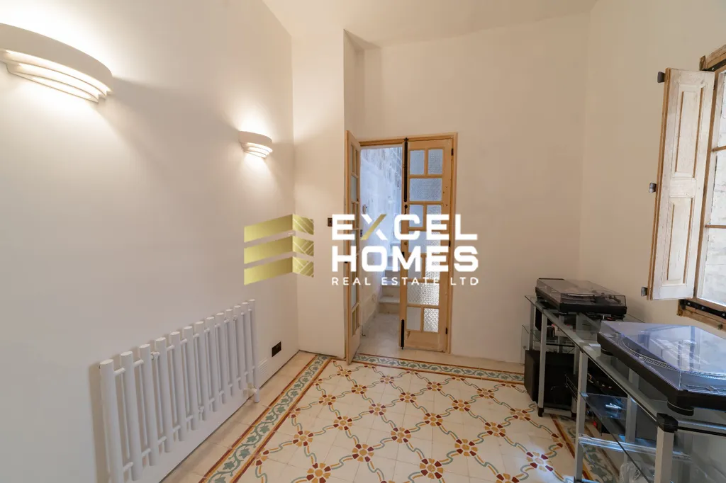 Character House in Naxxar, Malta – 67273