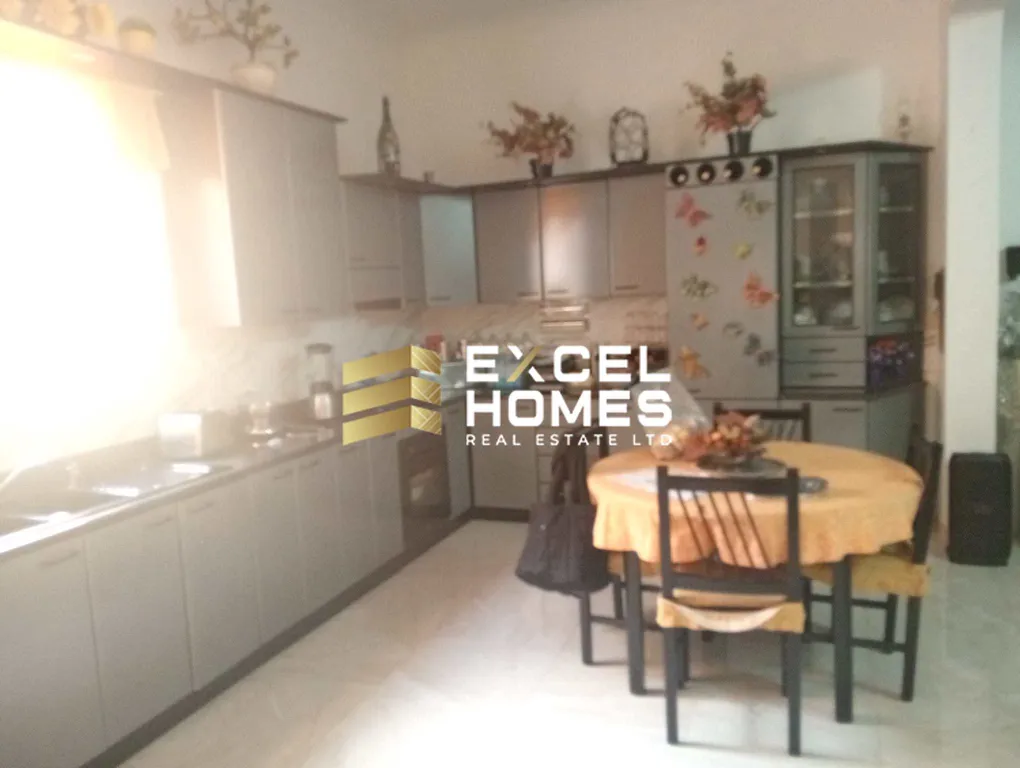 3 bedroom Maisonette in Birzebbugia, Malta – 67251