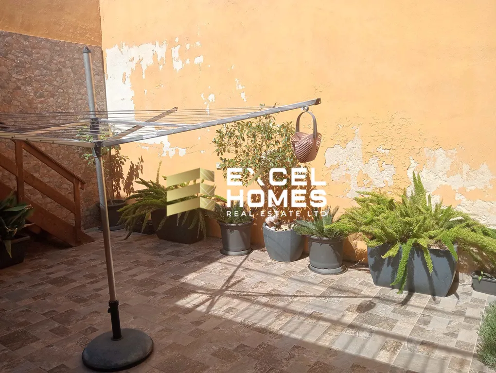 3 bedroom Maisonette in Birzebbugia, Malta – 67251