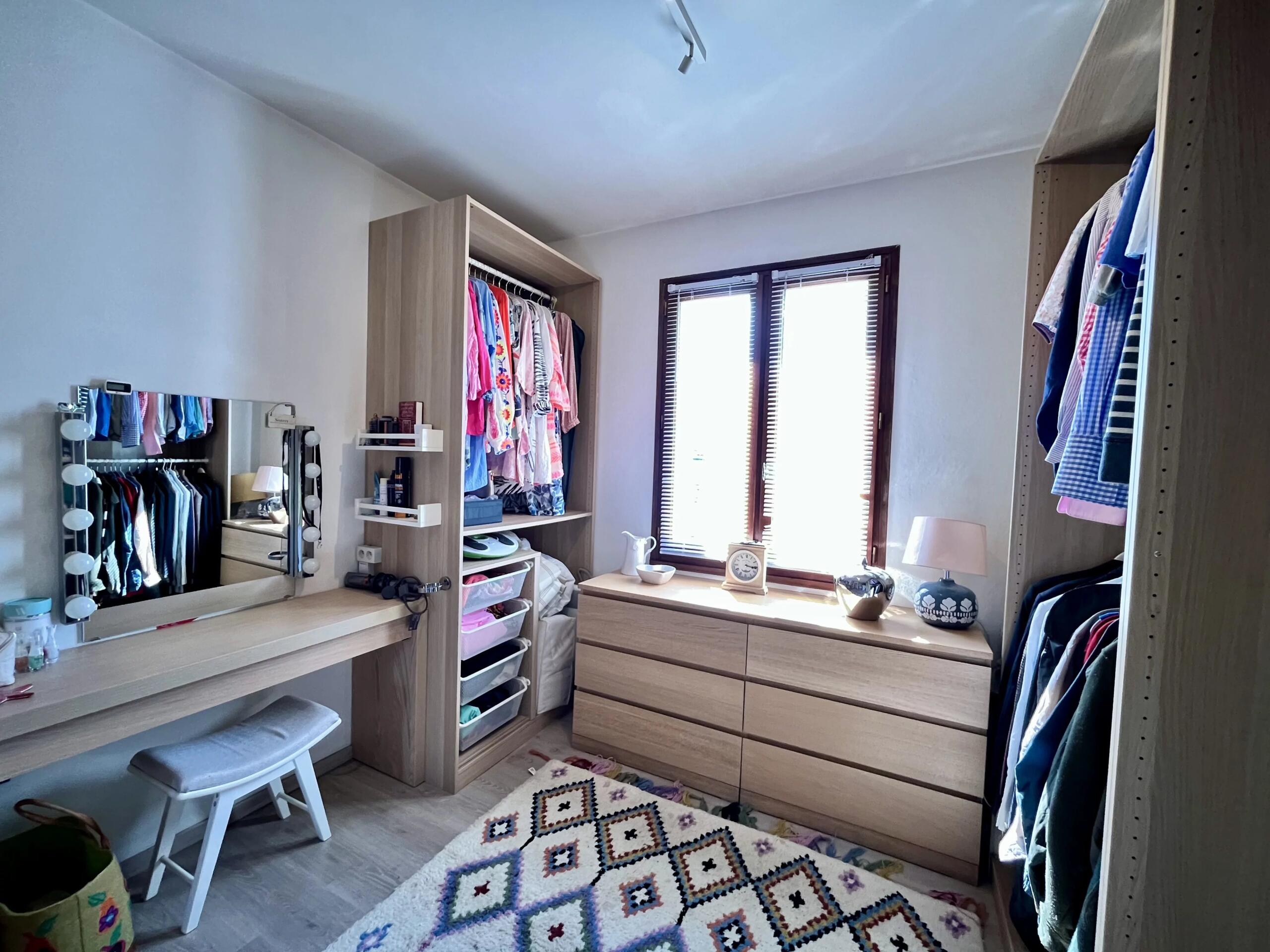 Elegant riverside home with pool and panoramic views, Aquitaine – France – BVI84390