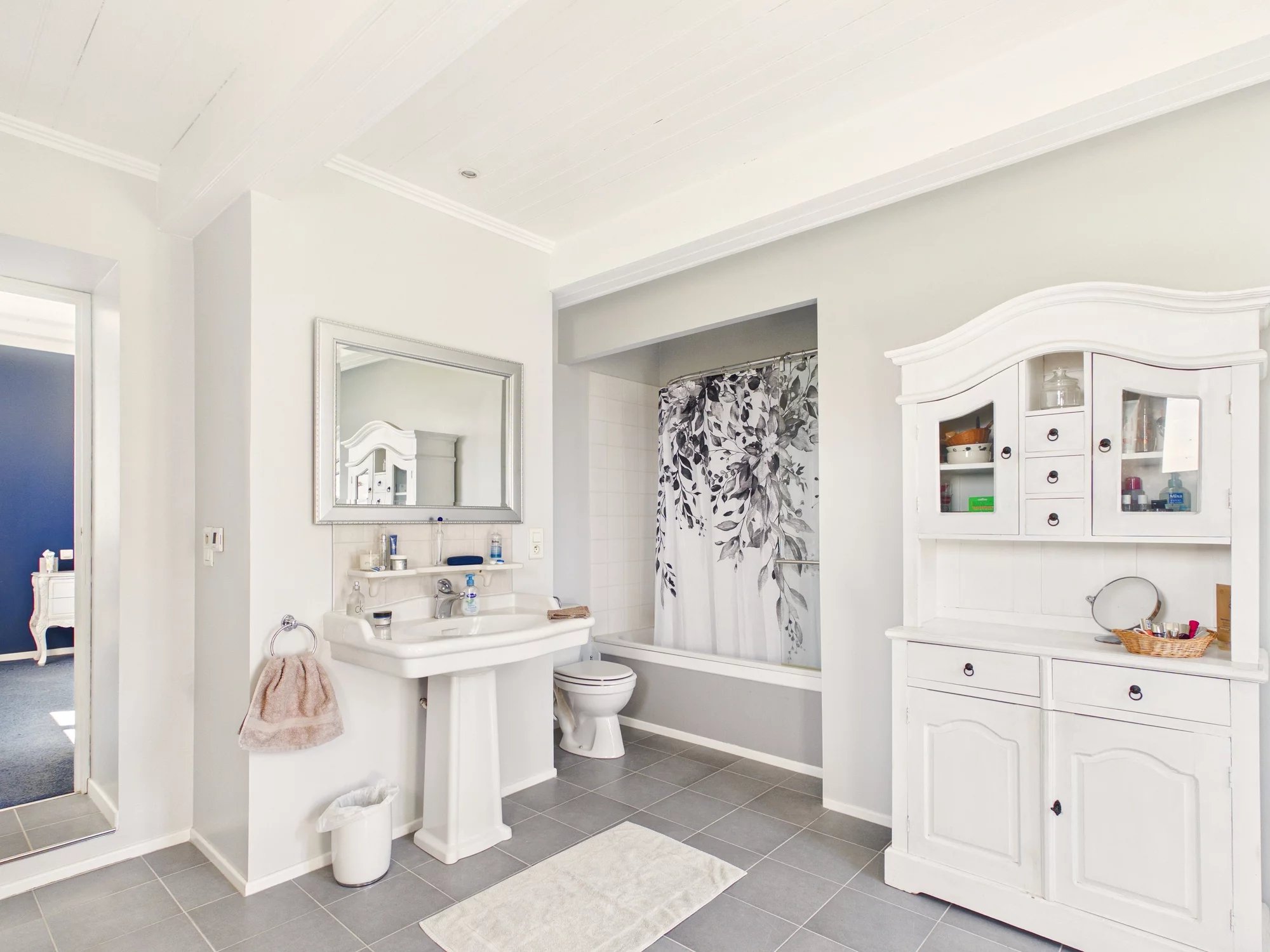 Charming Former Vigneron’s House with Pool and Panoramic Countryside Views, Midi-Pyrénées – France – BVI82893