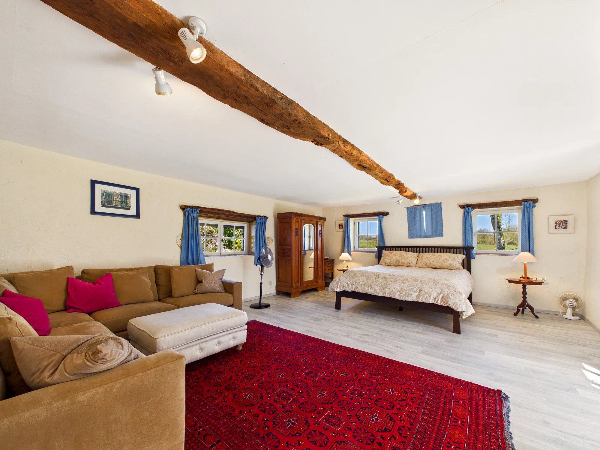 Charming Stone Country Estate with Guest House, Pool and 28 Acres – Near Bergerac, Aquitaine – France – BVI83734