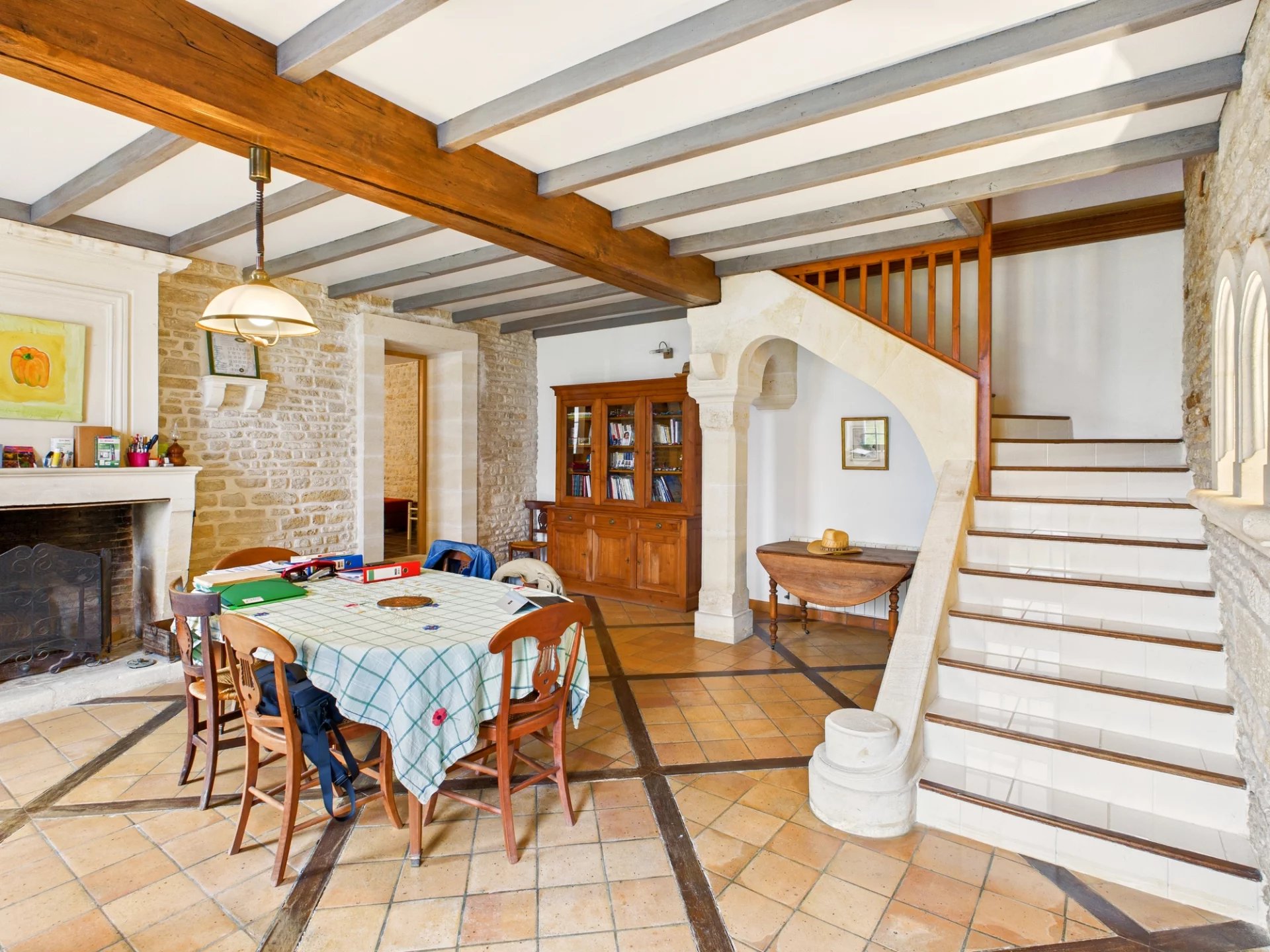 Large 4 bedroom charentais house, Poitou-Charentes – France – BVI83612