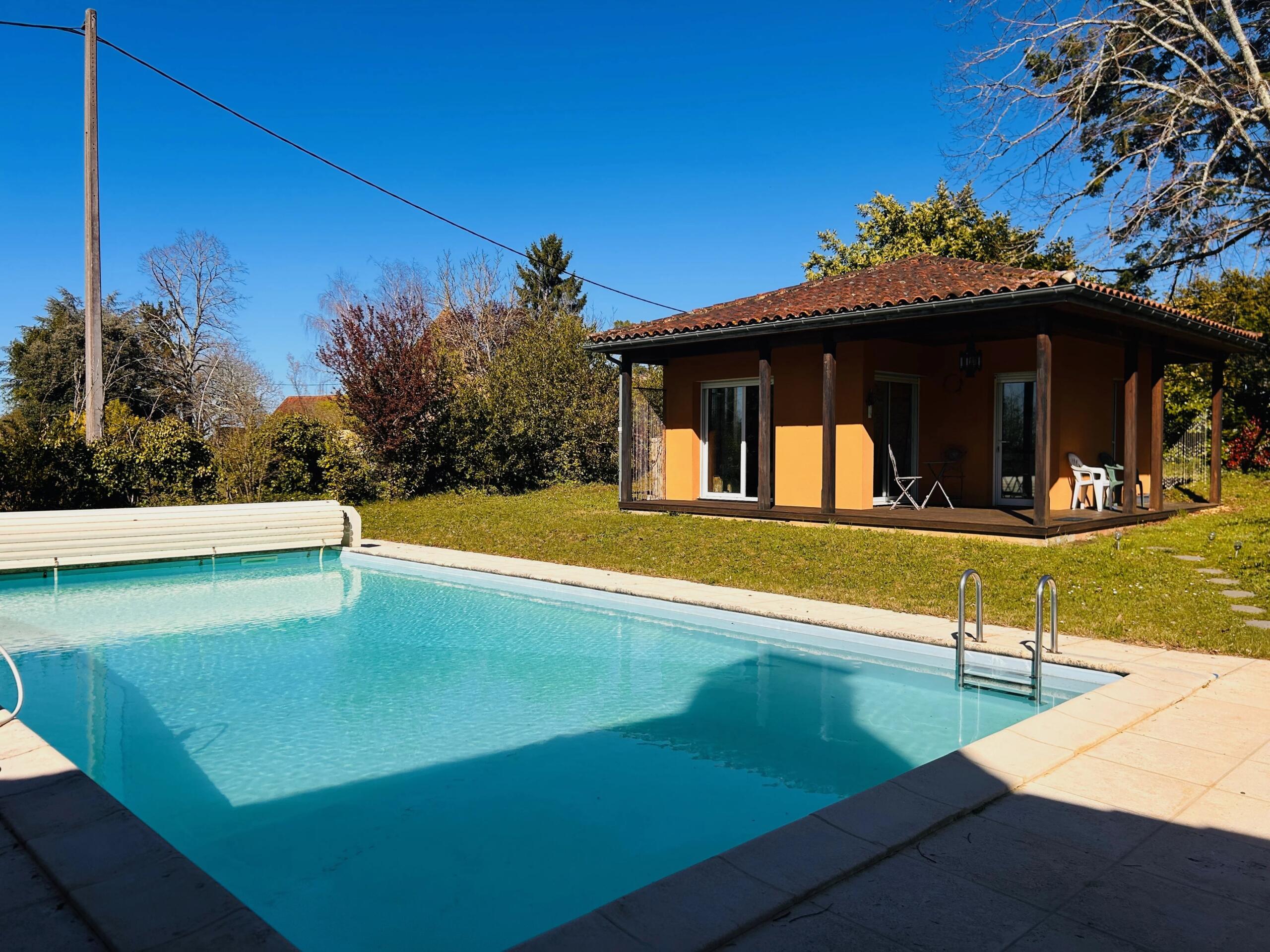 4 bed house with pool and guest annex within walking distance of Gourdon, Midi-Pyrénées – France – BVI84871