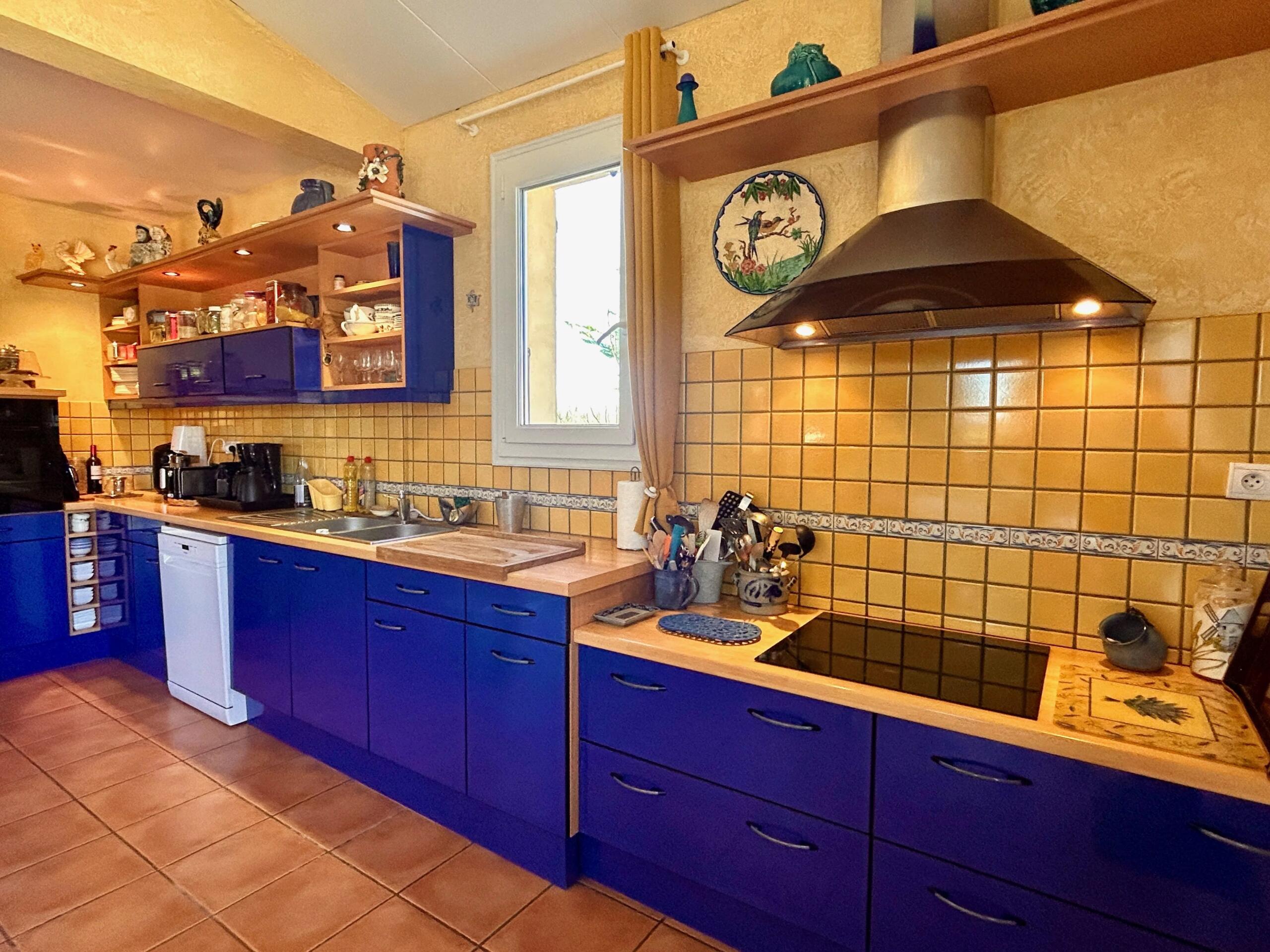 4 bed house with pool and guest annex within walking distance of Gourdon, Midi-Pyrénées – France – BVI84871