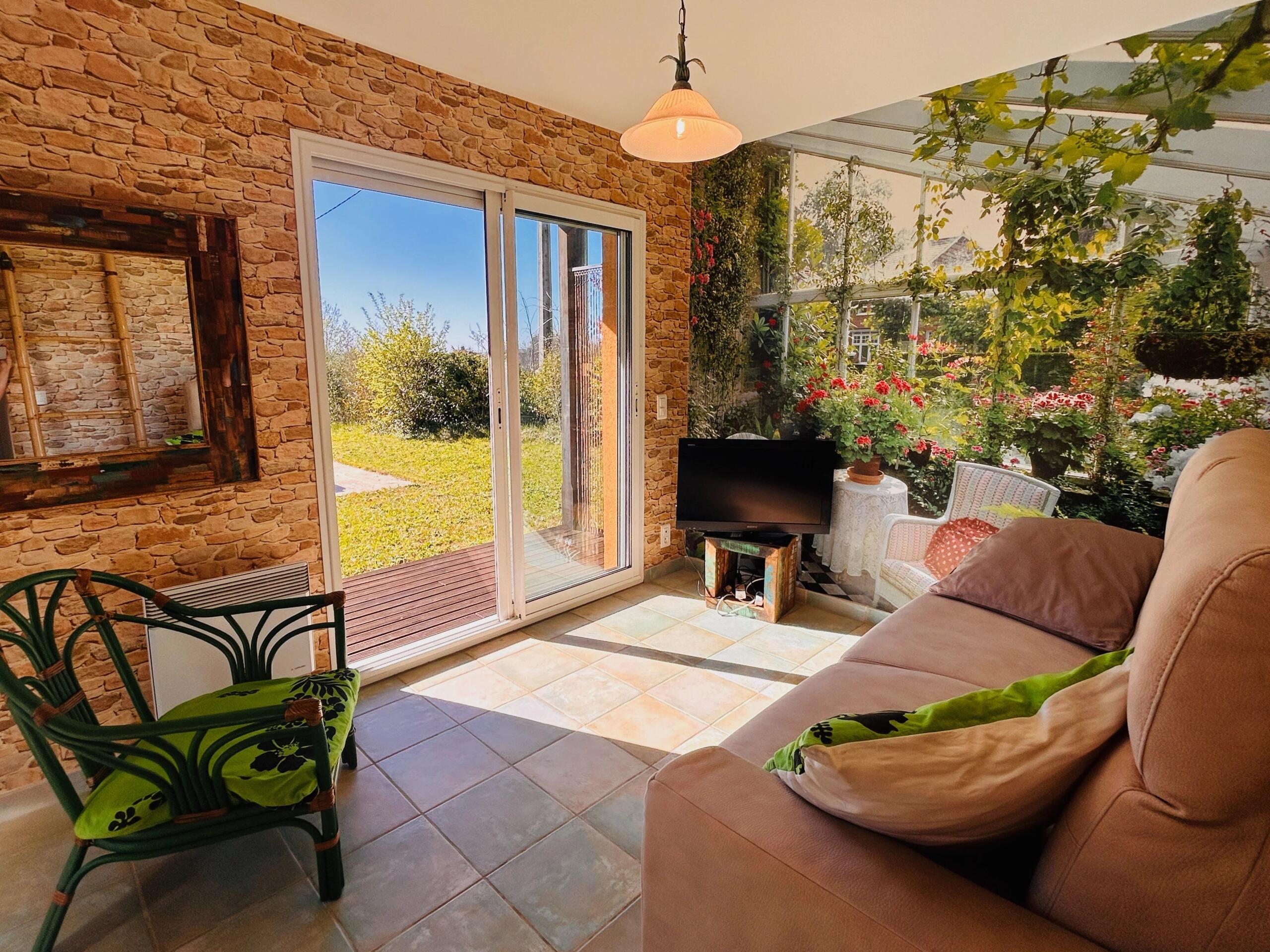 4 bed house with pool and guest annex within walking distance of Gourdon, Midi-Pyrénées – France – BVI84871