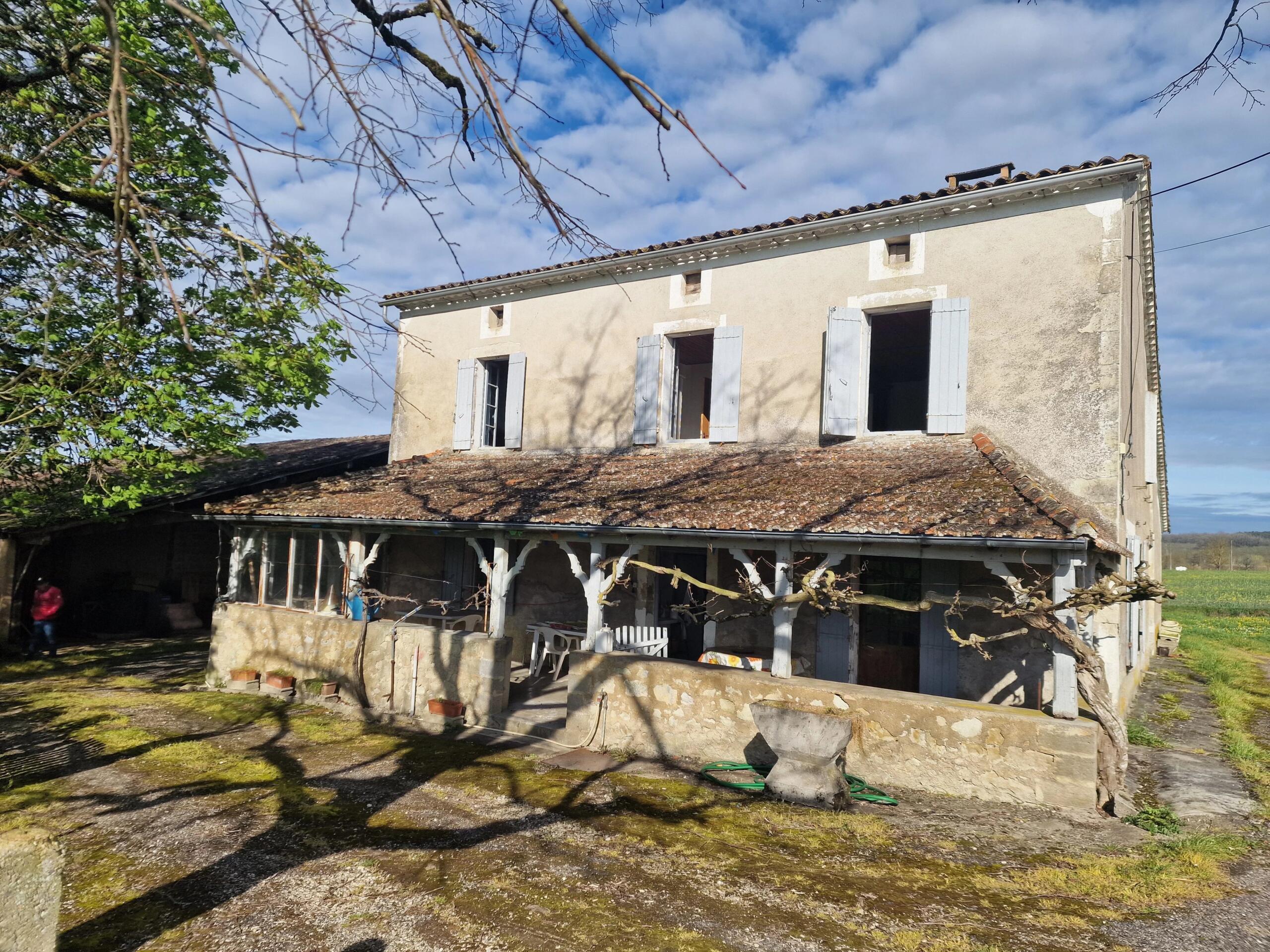 Charming French Farmhouse to Renovate with Huge Potential, Aquitaine – France – BVI84796