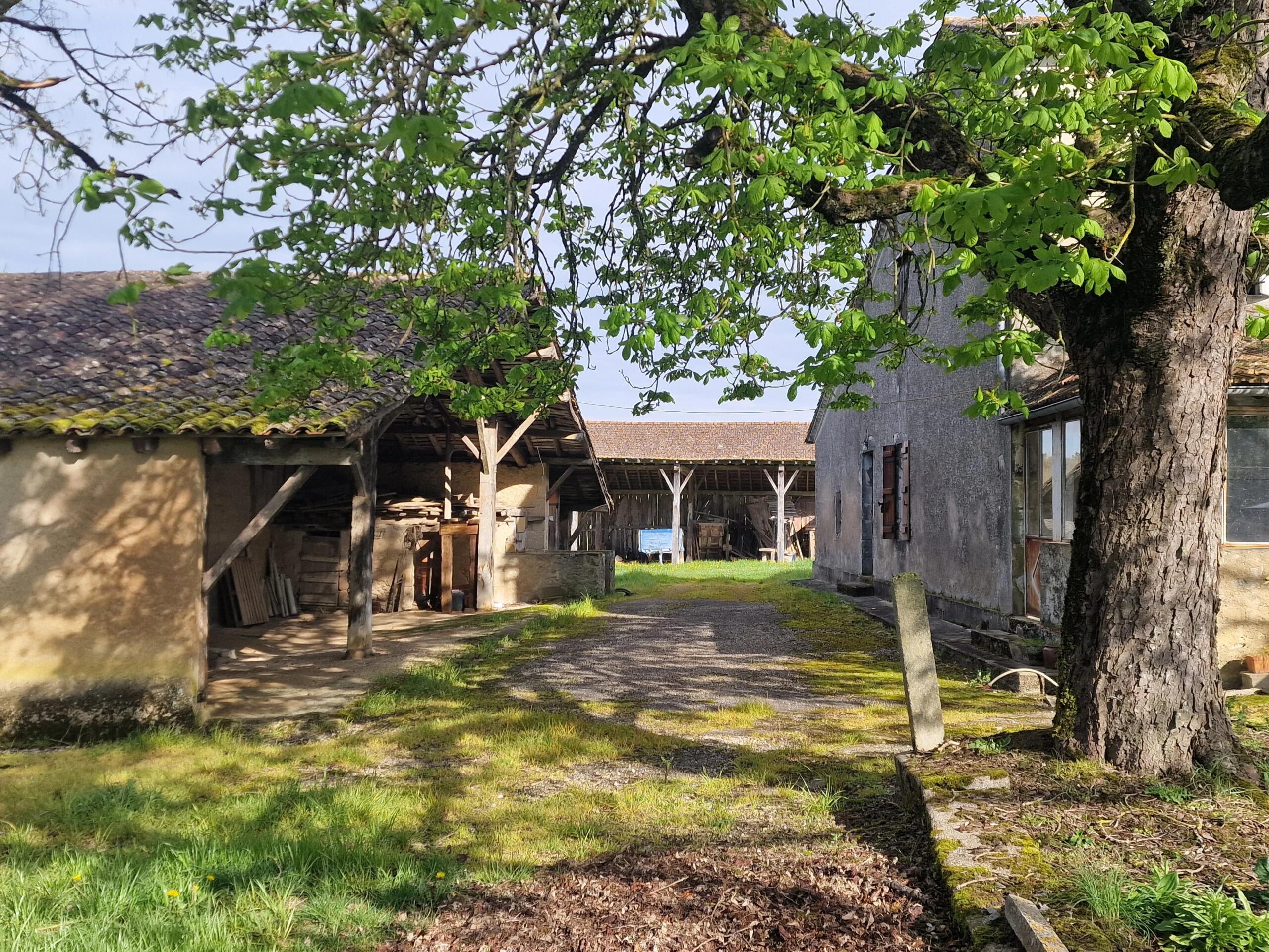Charming French Farmhouse to Renovate with Huge Potential, Aquitaine – France – BVI84796