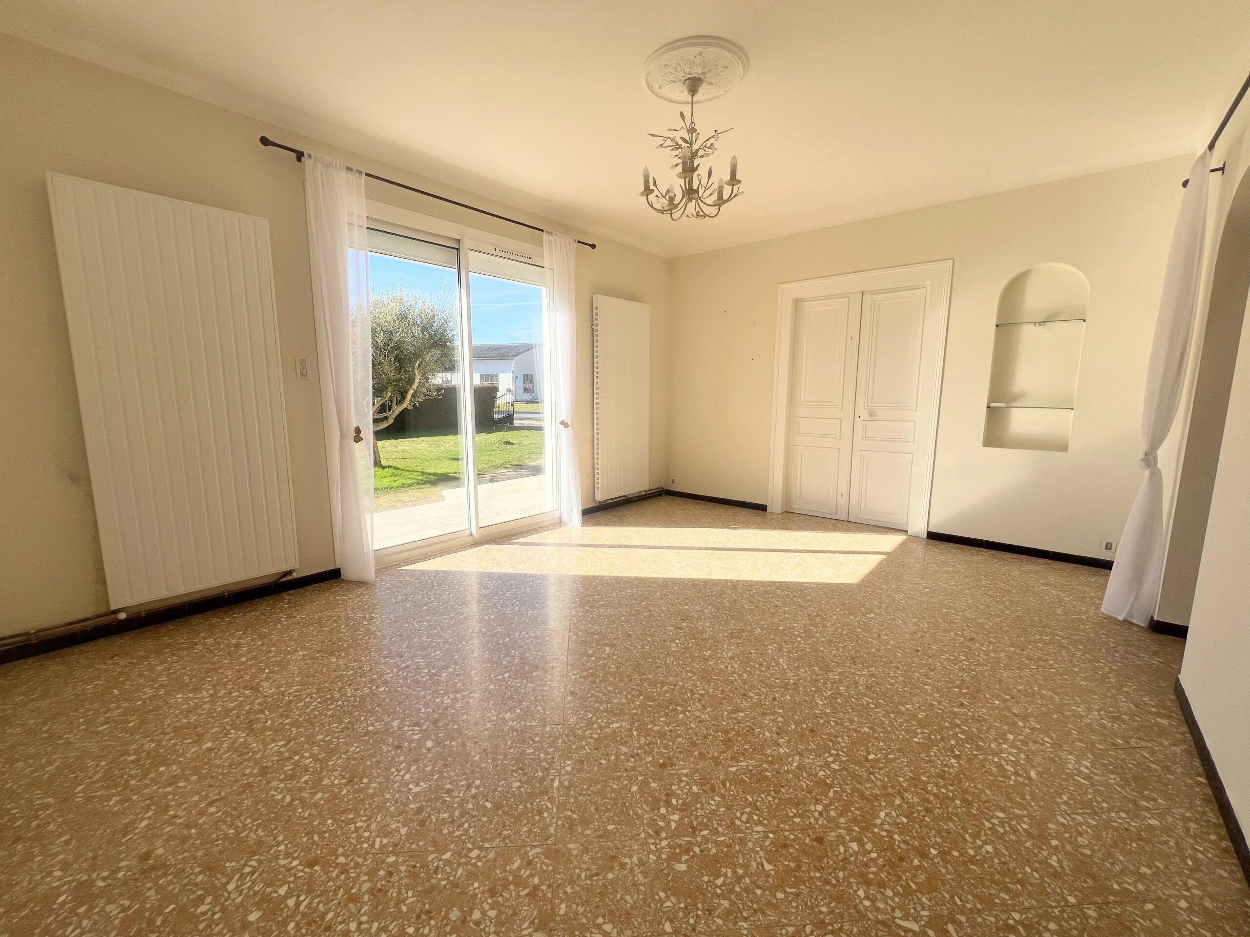 Modernised  Detached Home with Garden and Pool, Midi-Pyrénées – France – BVI84599