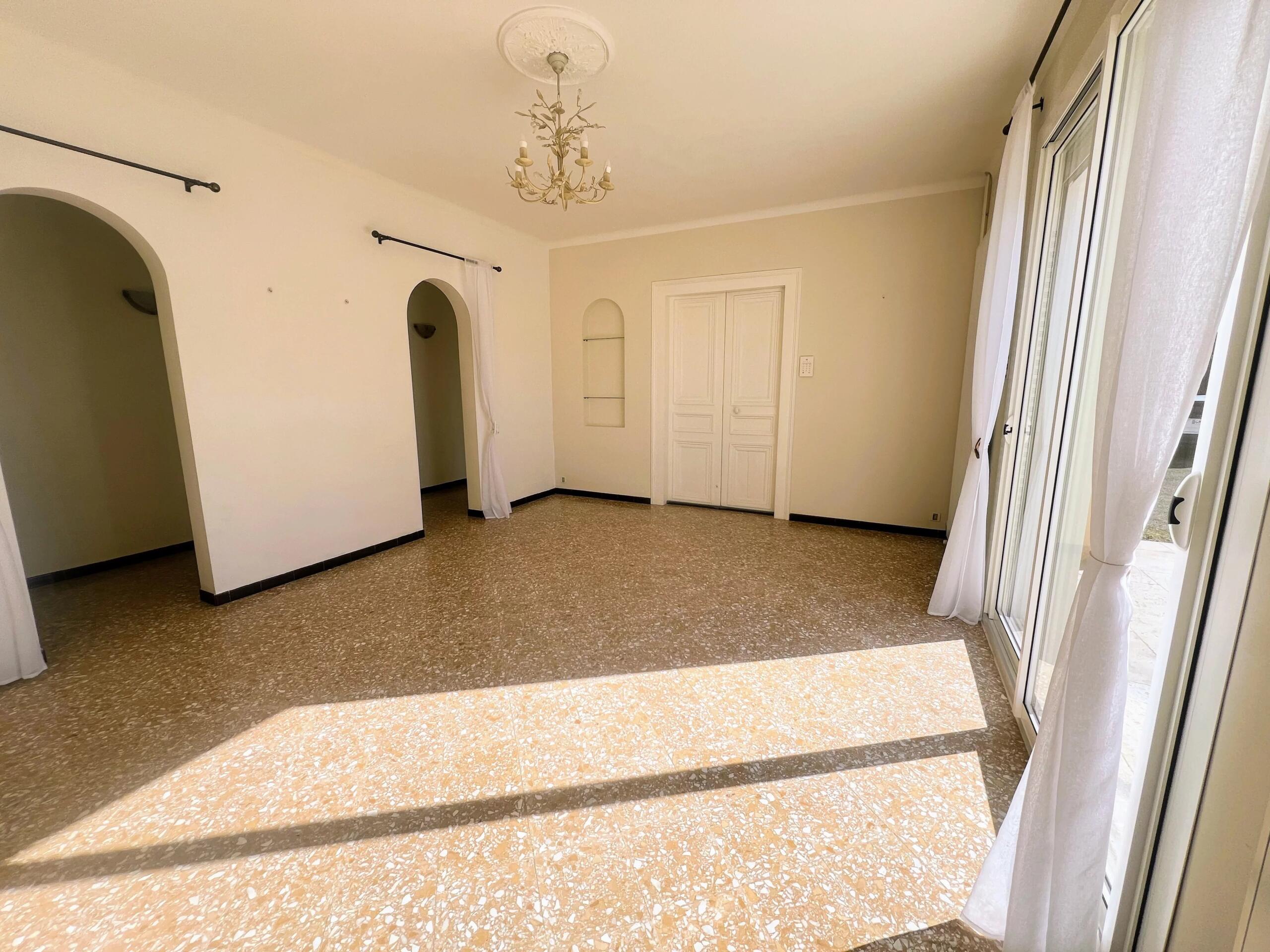 Modernised  Detached Home with Garden and Pool, Midi-Pyrénées – France – BVI84599