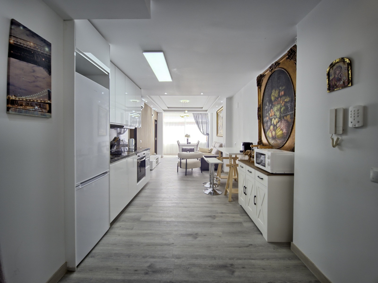 2 bedroom Apartment in Marbella, Malaga, Spain – 428-05305P