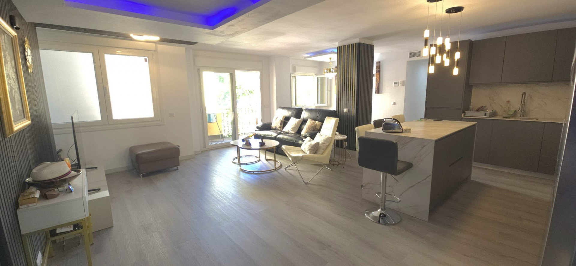 3 bedroom Apartment in Marbella, Malaga, Spain – 428-05351P