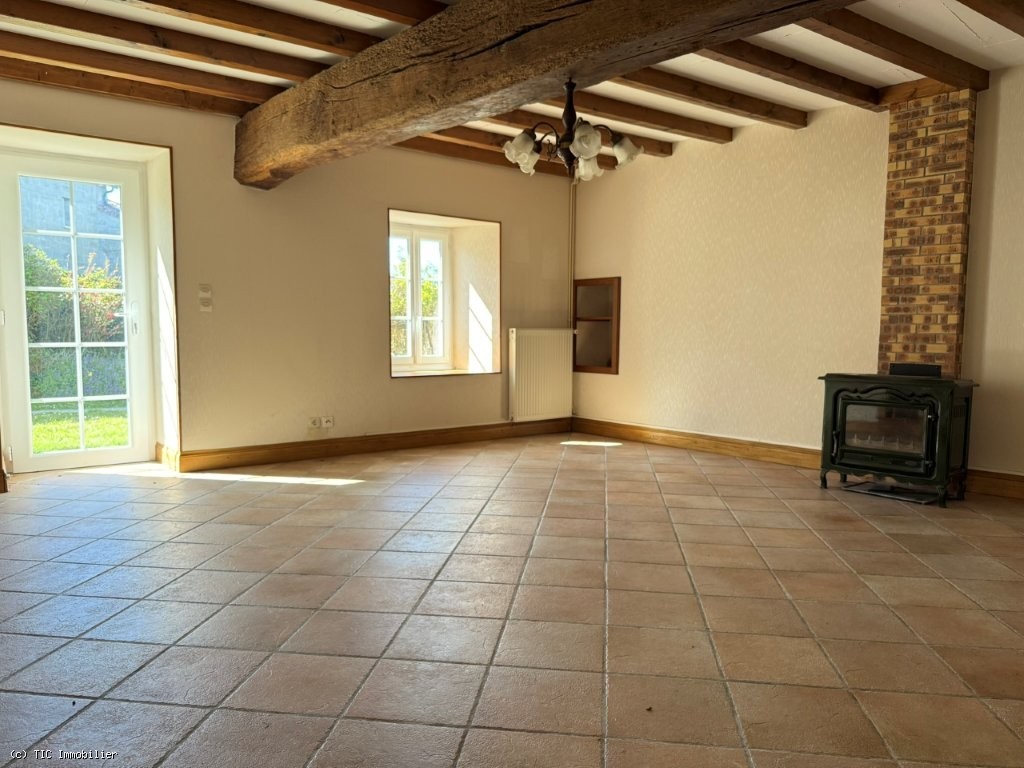 3 bedroom House in Villefagnan, France – r7452