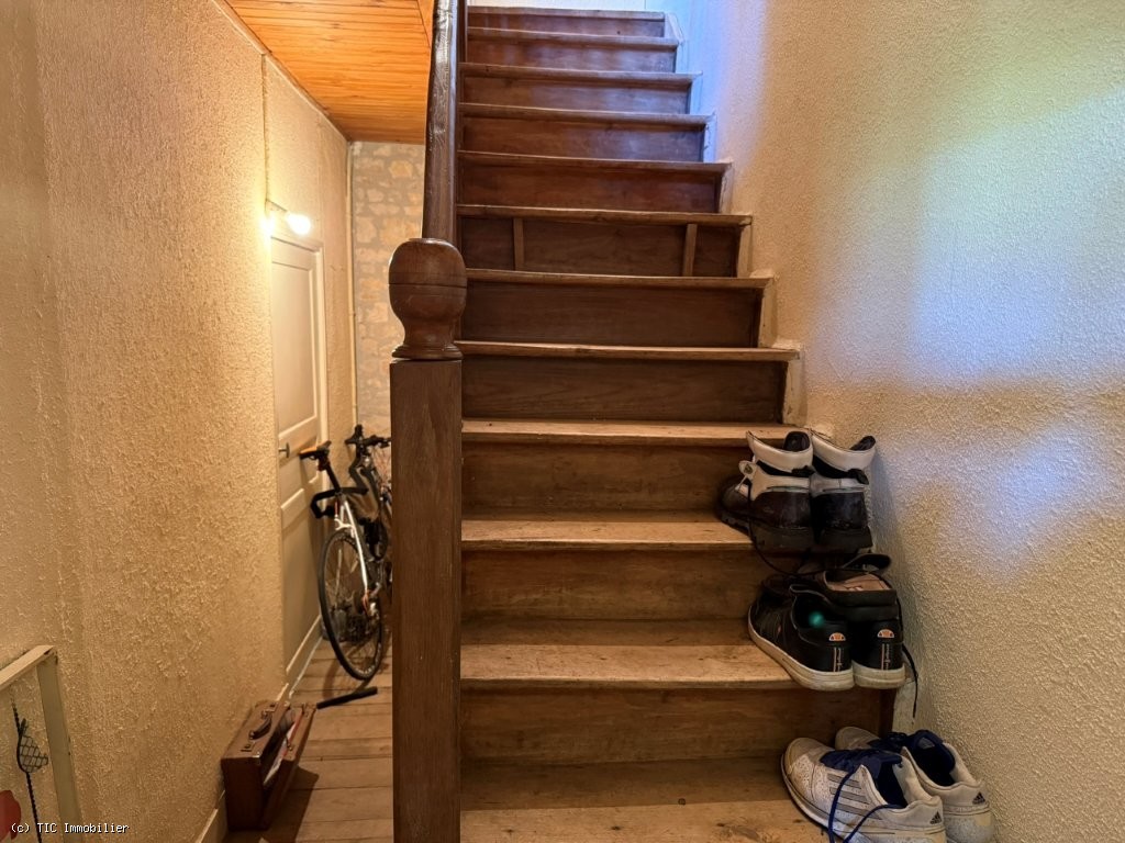 2 bedroom House in Villefagnan, France – r7450