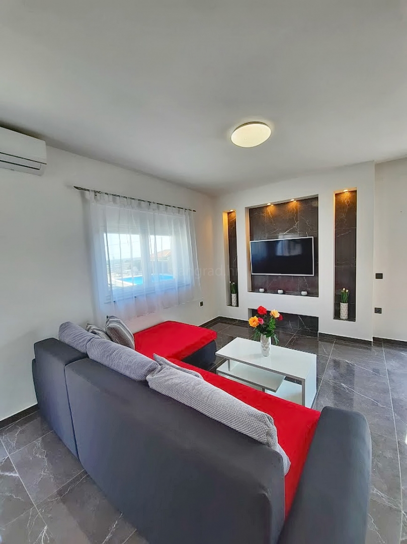 3 bedroom villa in Vrbnik, Croatia – 103625