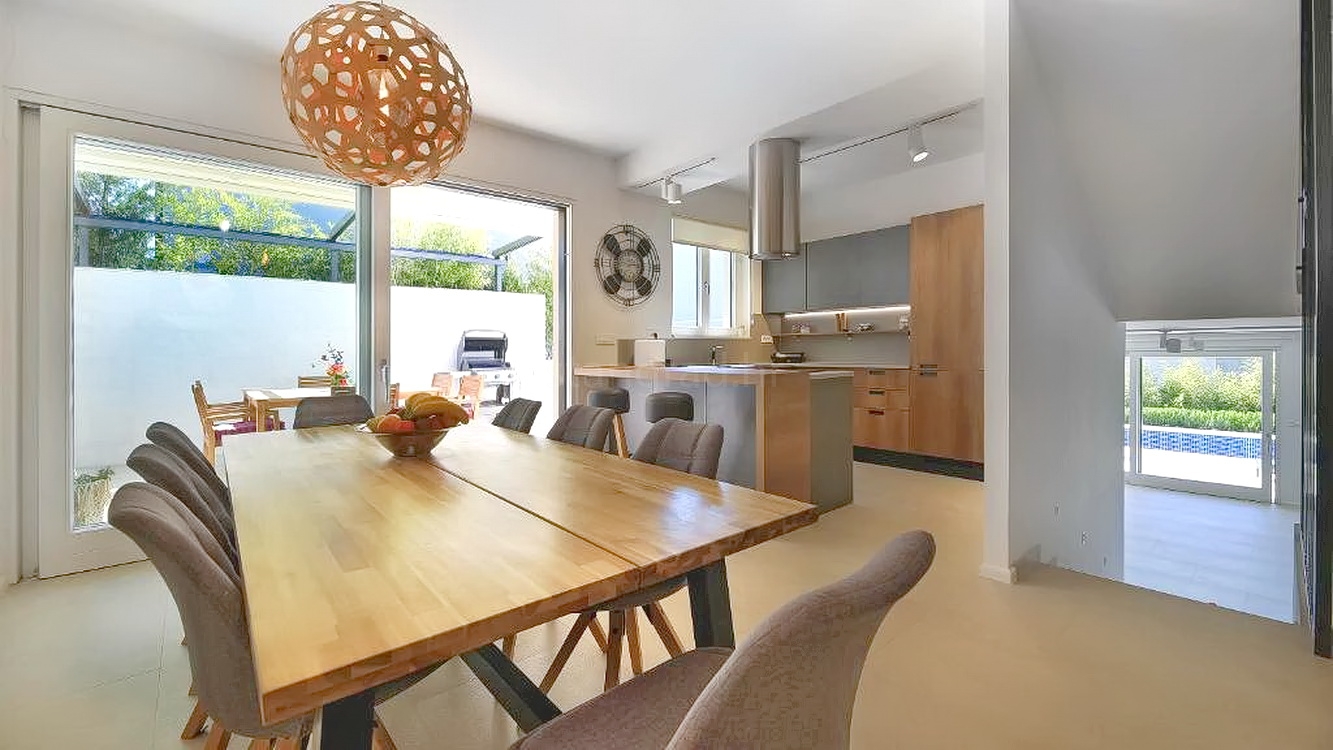 4 bedroom villa in Malinska-Dubašnica, Croatia – 103623