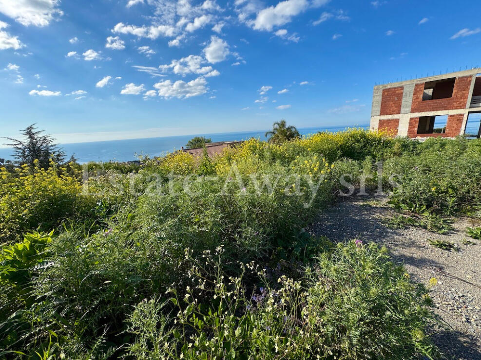 E1307 Land with Approved Project – Stunning Sea & French Riviera View