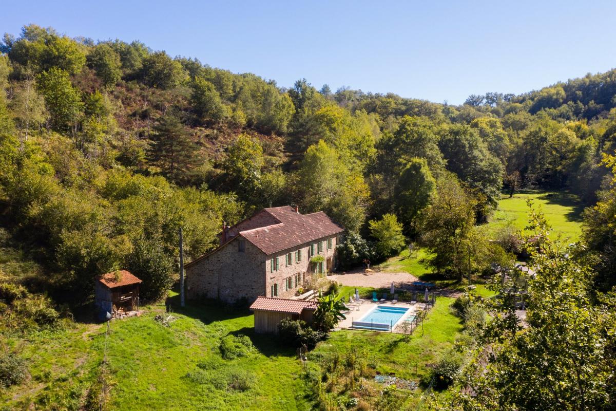 9 bedroom maison situee en campagne in Aubin, Aveyron, France