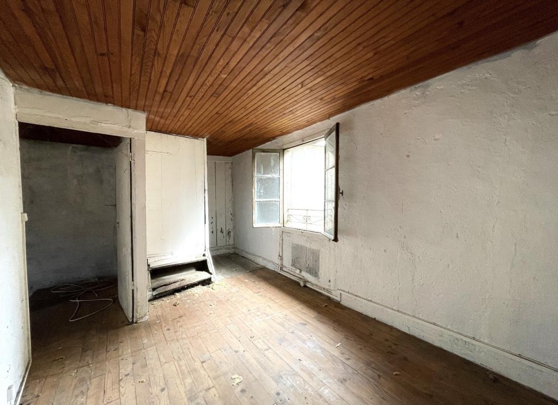 2 bedroom maison in Saint Constant, Cantal, France