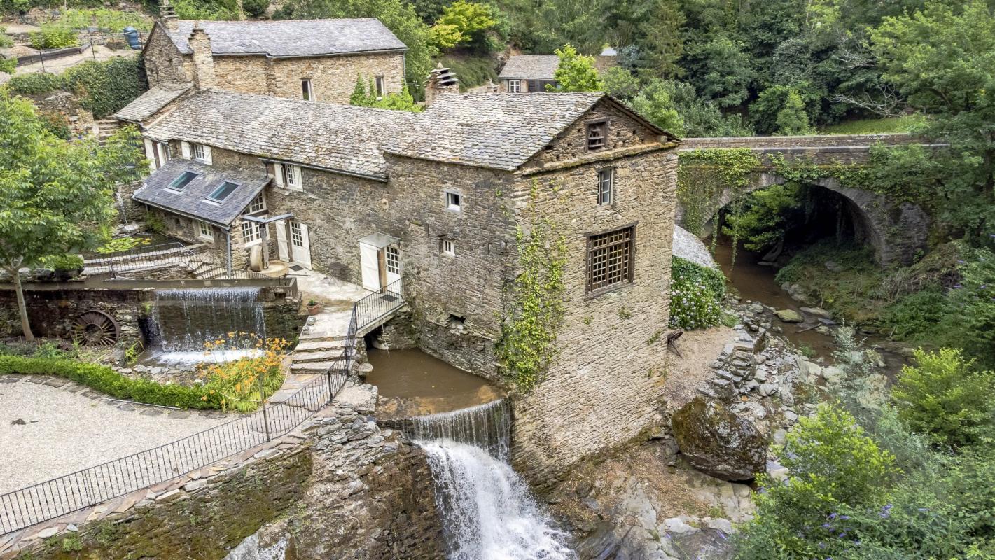 5 bedroom moulin in Coupiac, Aveyron, France
