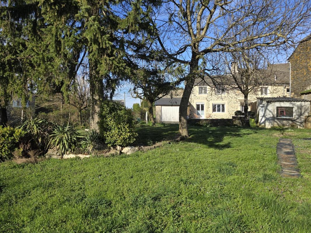 3 bedroom maison en pierres in Salmiech, Aveyron, France