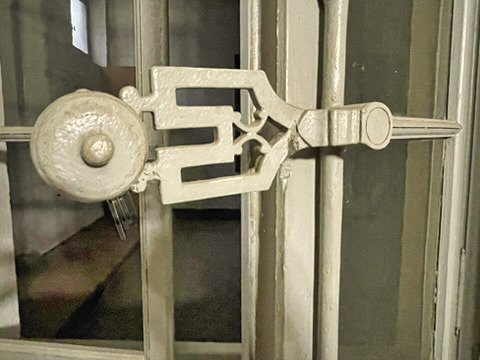 3 bedroom t6 et plus in Saint Ambroix, Gard, France