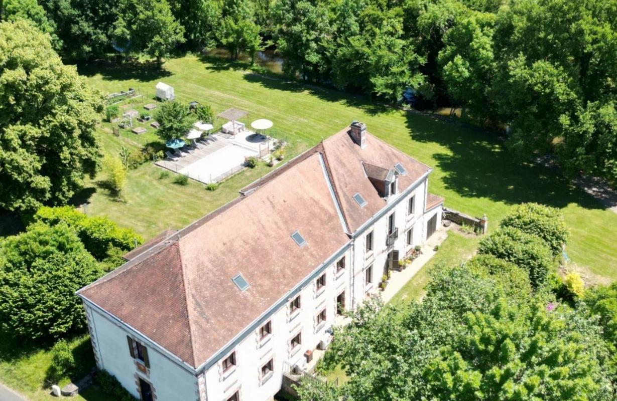 7 bedroom maison in Saint Medard D’excideuil, Dordogne, France