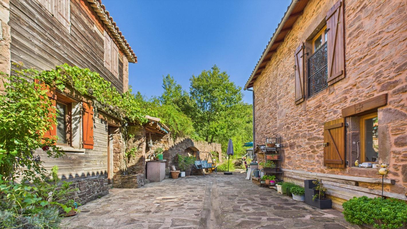 5 bedroom maison in Broquies, Aveyron, France