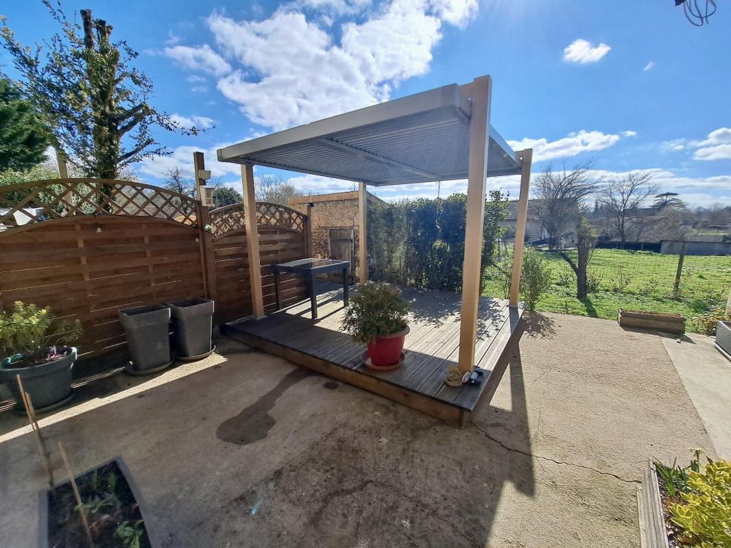 2 bedroom maison en pierres in Le Vigeant, Vienne, France