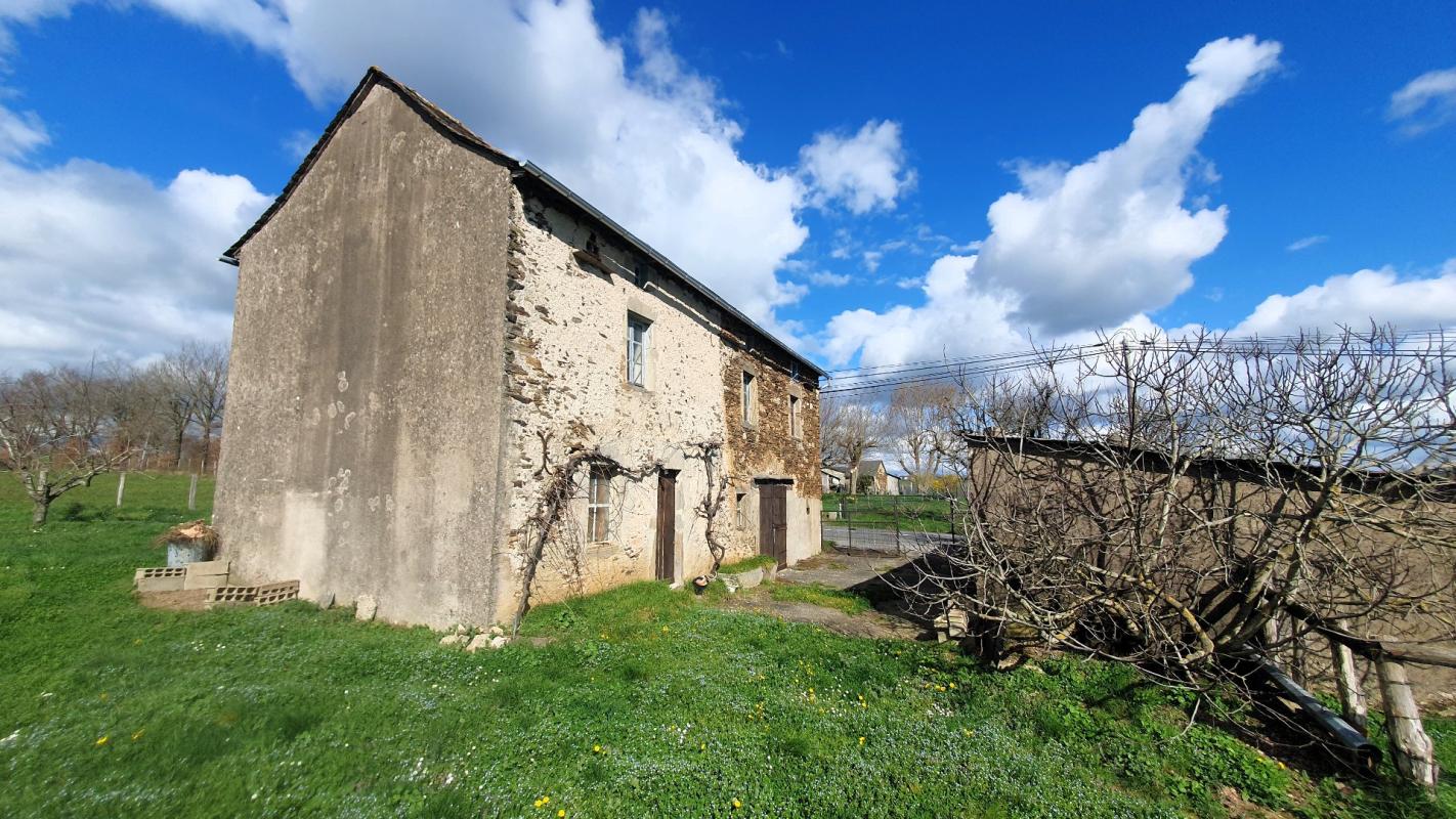 grange in La Salvetat Peyrales, Aveyron, France