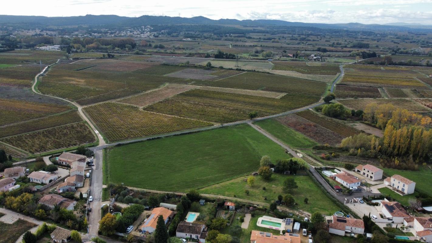 terrain in Saint Genies De Comolas, Gard, France