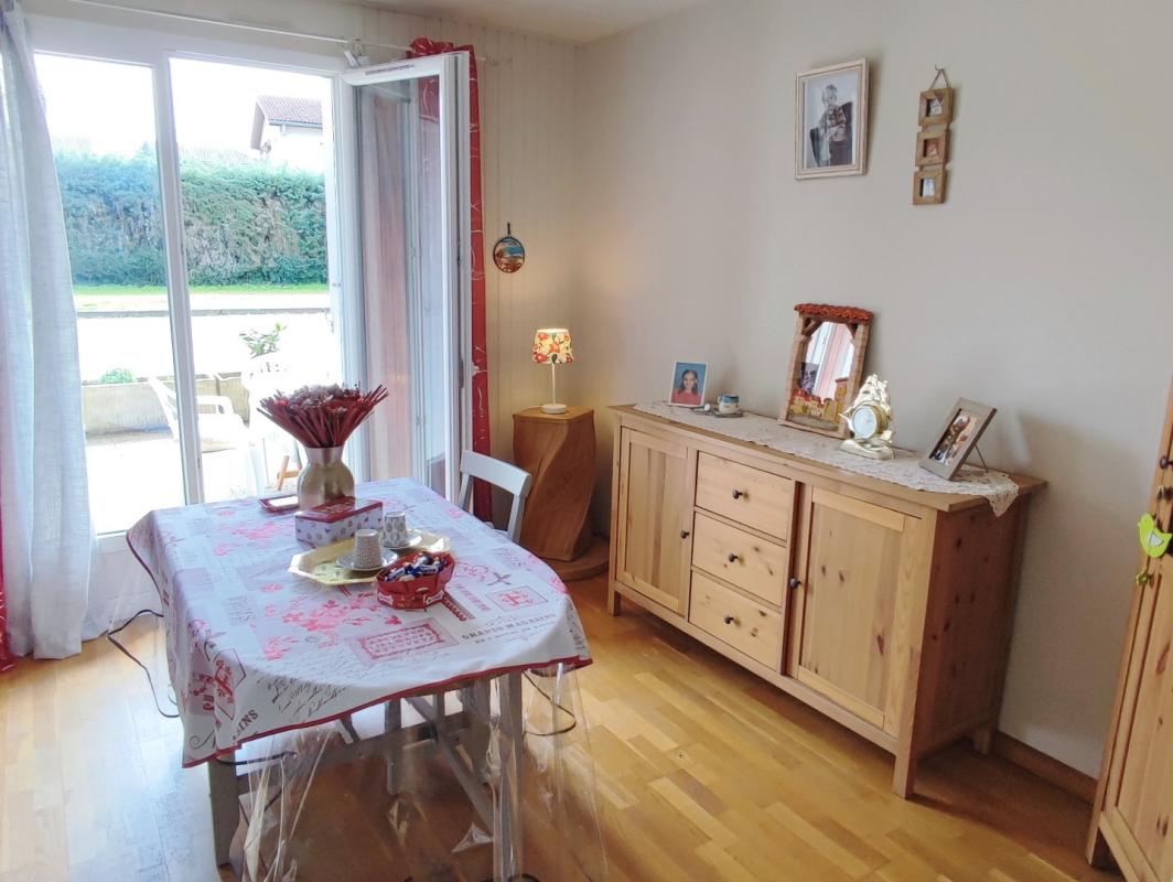 2 bedroom t3 in Foix, Ariège, France