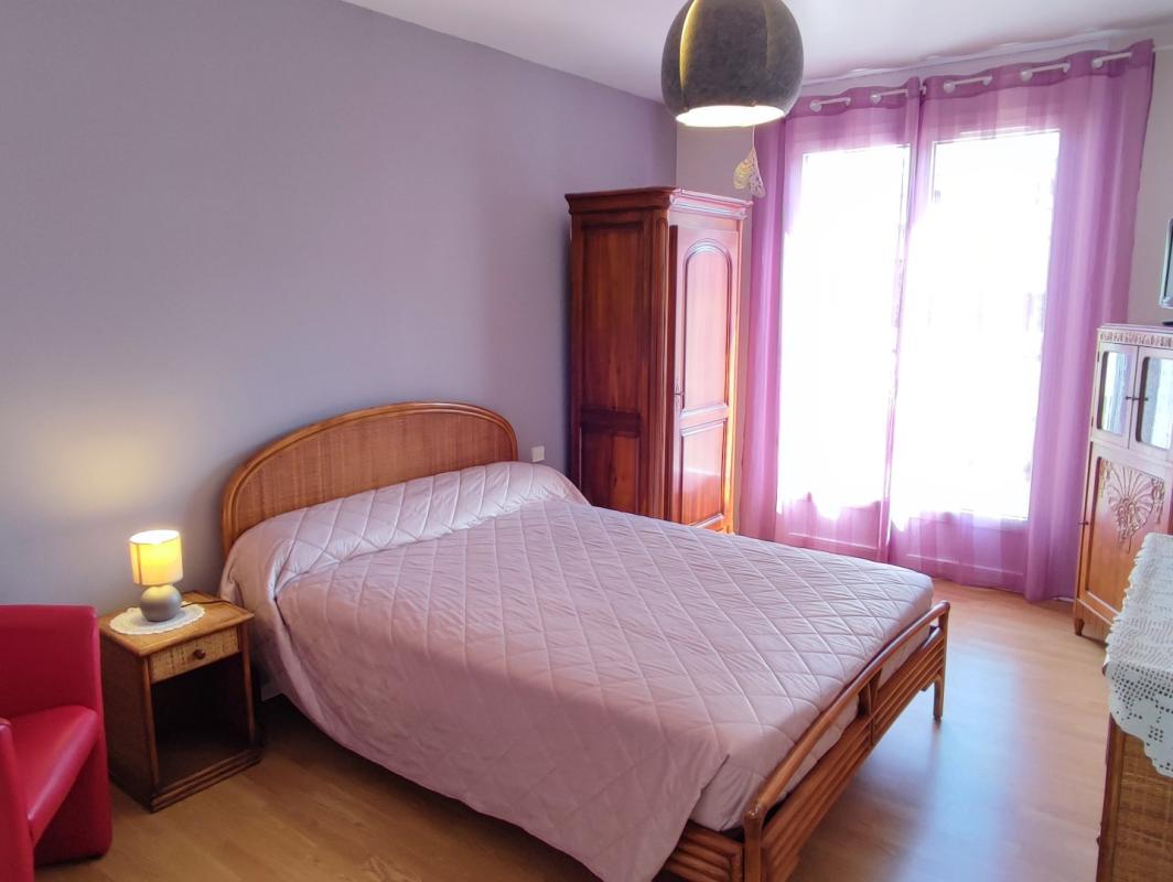 2 bedroom t3 in Foix, Ariège, France