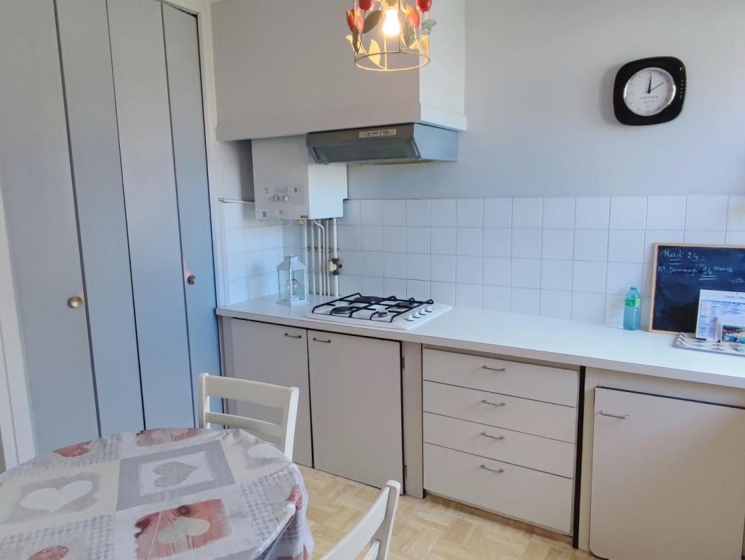 2 bedroom t3 in Foix, Ariège, France