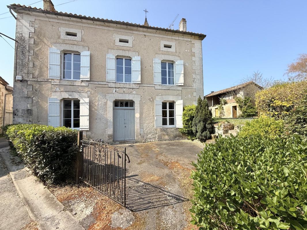 3 bedroom maison in Saint Severin, Charente, France