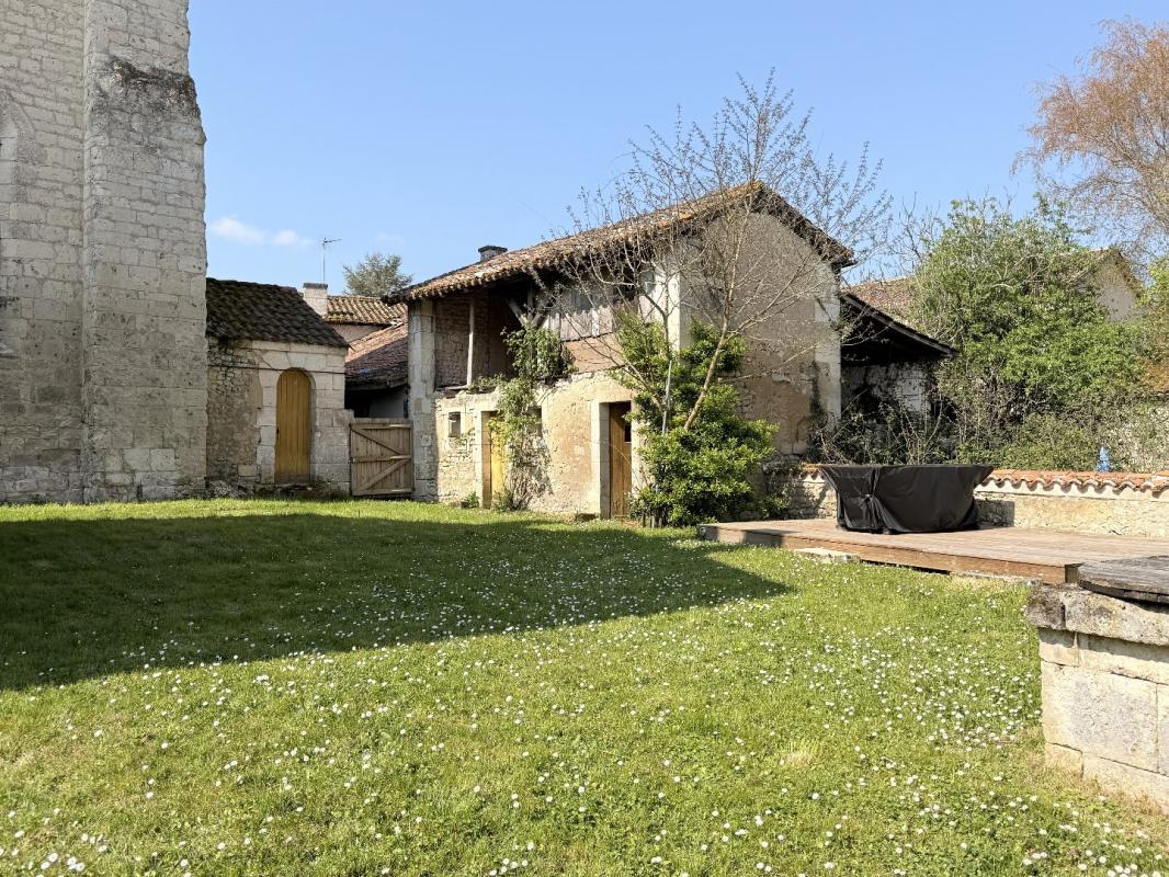 3 bedroom maison in Saint Severin, Charente, France