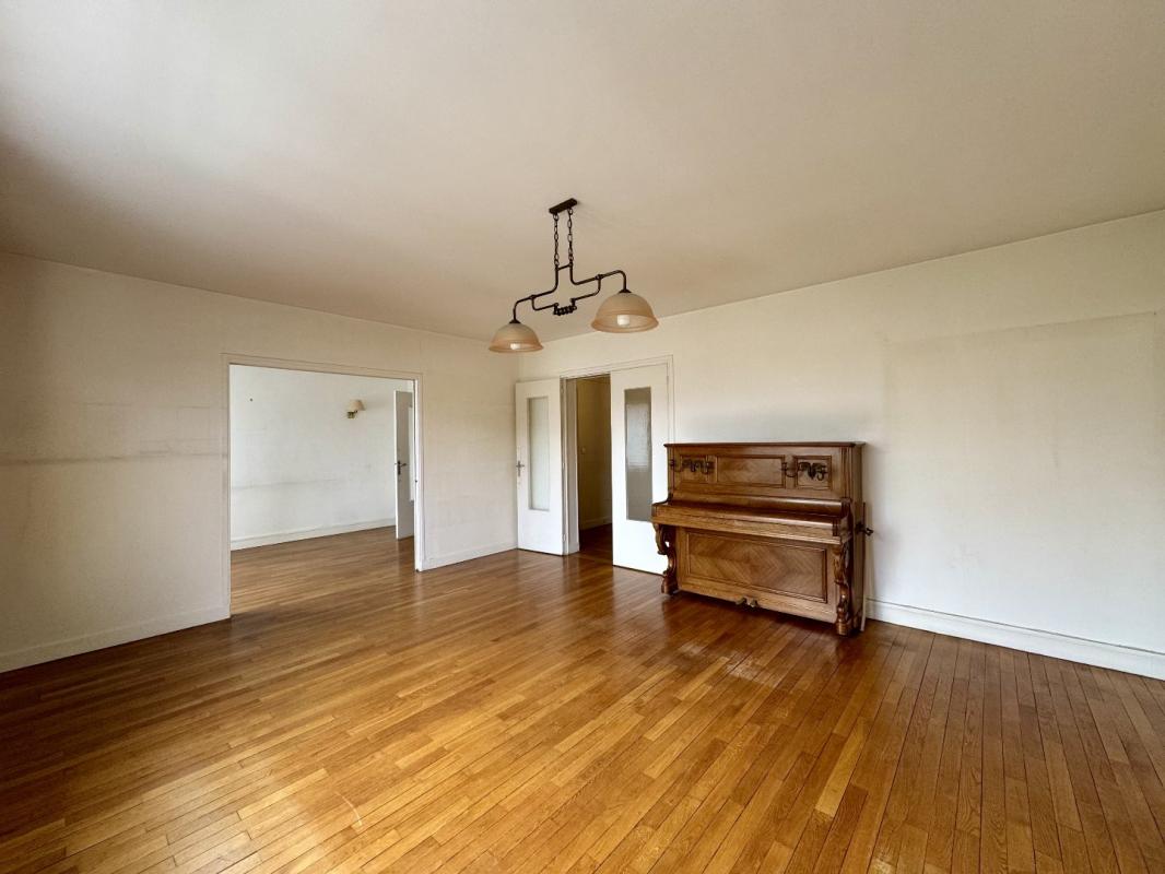 2 bedroom t4 in Asnieres Sur Seine, Hauts-de-Seine, France