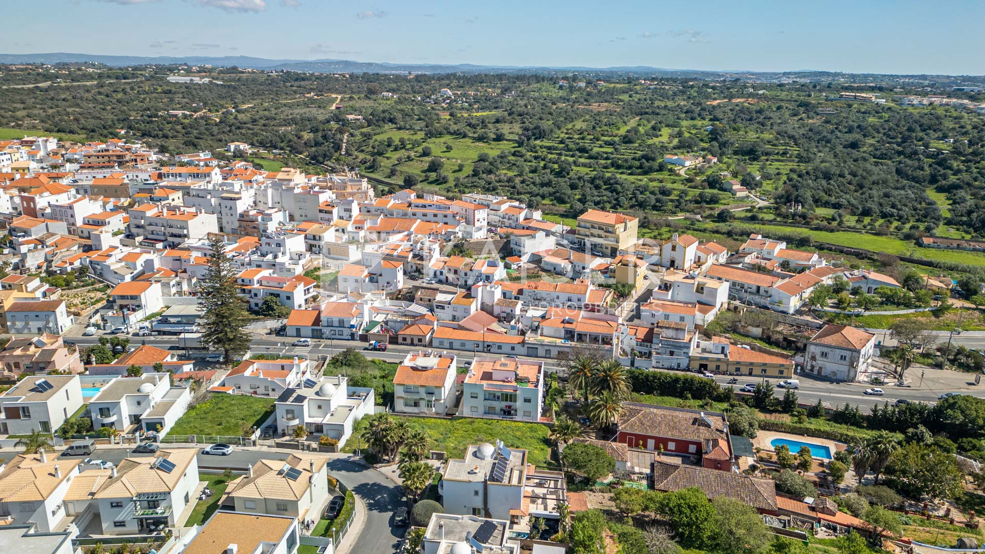 Plot house in Alcantarilha, Portugal – KP1333